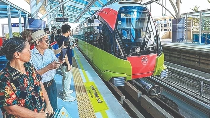 Tourism industry booms as Vietnamese explore their country