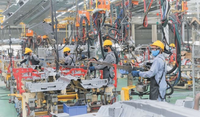 Vietnam Set for 6.1% Economic Growth in 2024