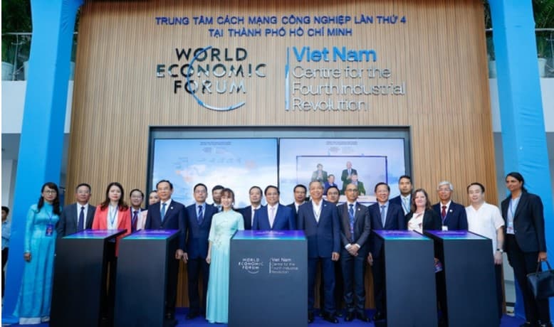 Viet Nam launches Center for Fourth Industrial Revolution