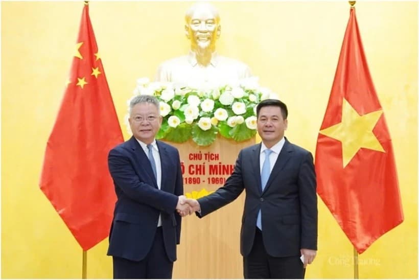 Vietnam, China to outline economic-trade cooperation orientations in Beijing meeting