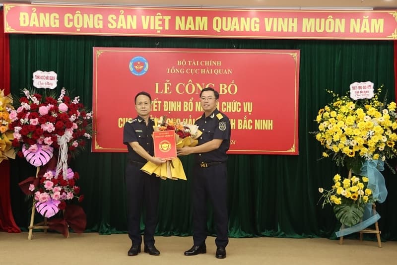 Appointing new Director of Bac Ninh Customs Department