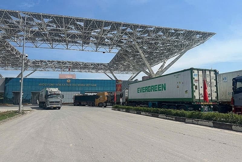 Mong Cai Customs achieve VND1,756 billion in revenue collection