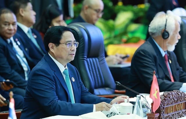 ASEAN deepens ties with China, South Korea