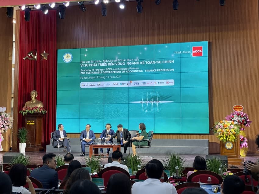 Collaboration can build green-skilled accounting community