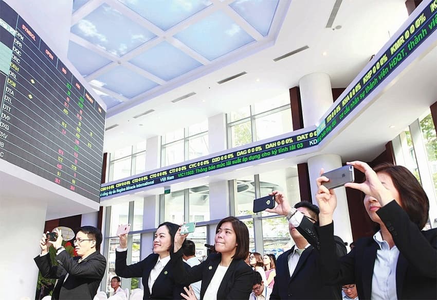 US stock momentum bodes well for others