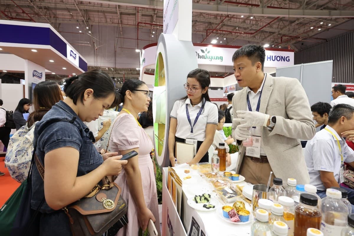 8,424 taste makers gather at FI Vietnam