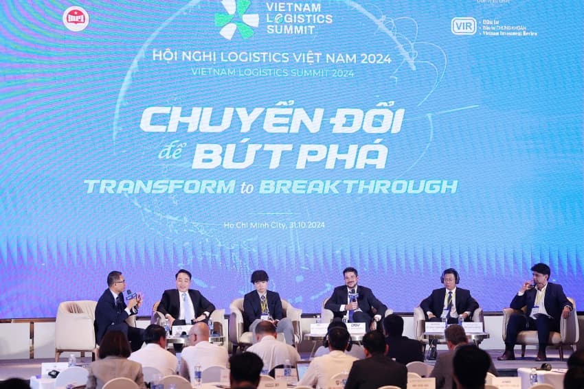 Digital transformation to compete in challenging logistics market