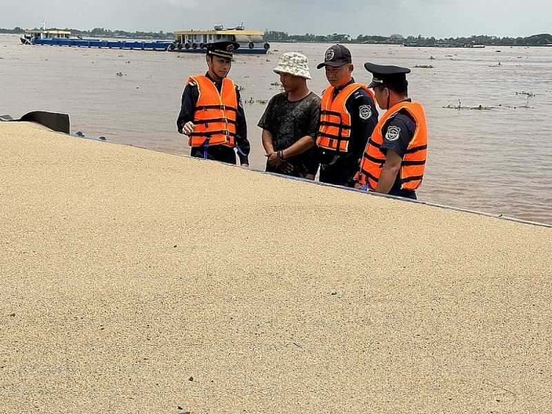 Facilitating trade and bolstering customs enforcement at Vinh Xuong border crossing