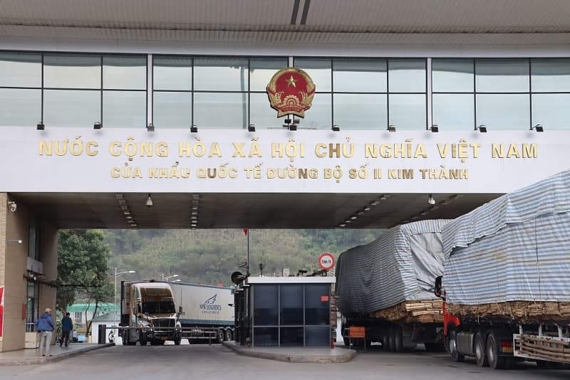 Mid-November: Vietnam's trade volume matches 2023 total, eyes record-breaking growth