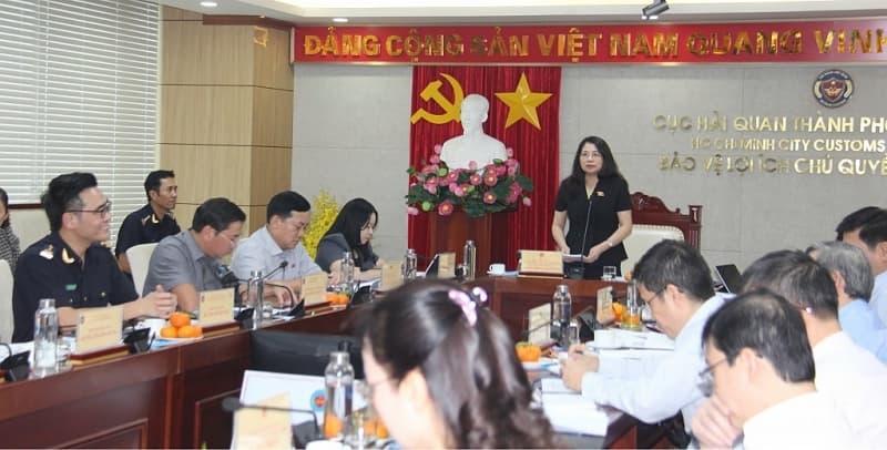 National Assembly’s Law Committee works with Ho Chi Minh City Customs Department