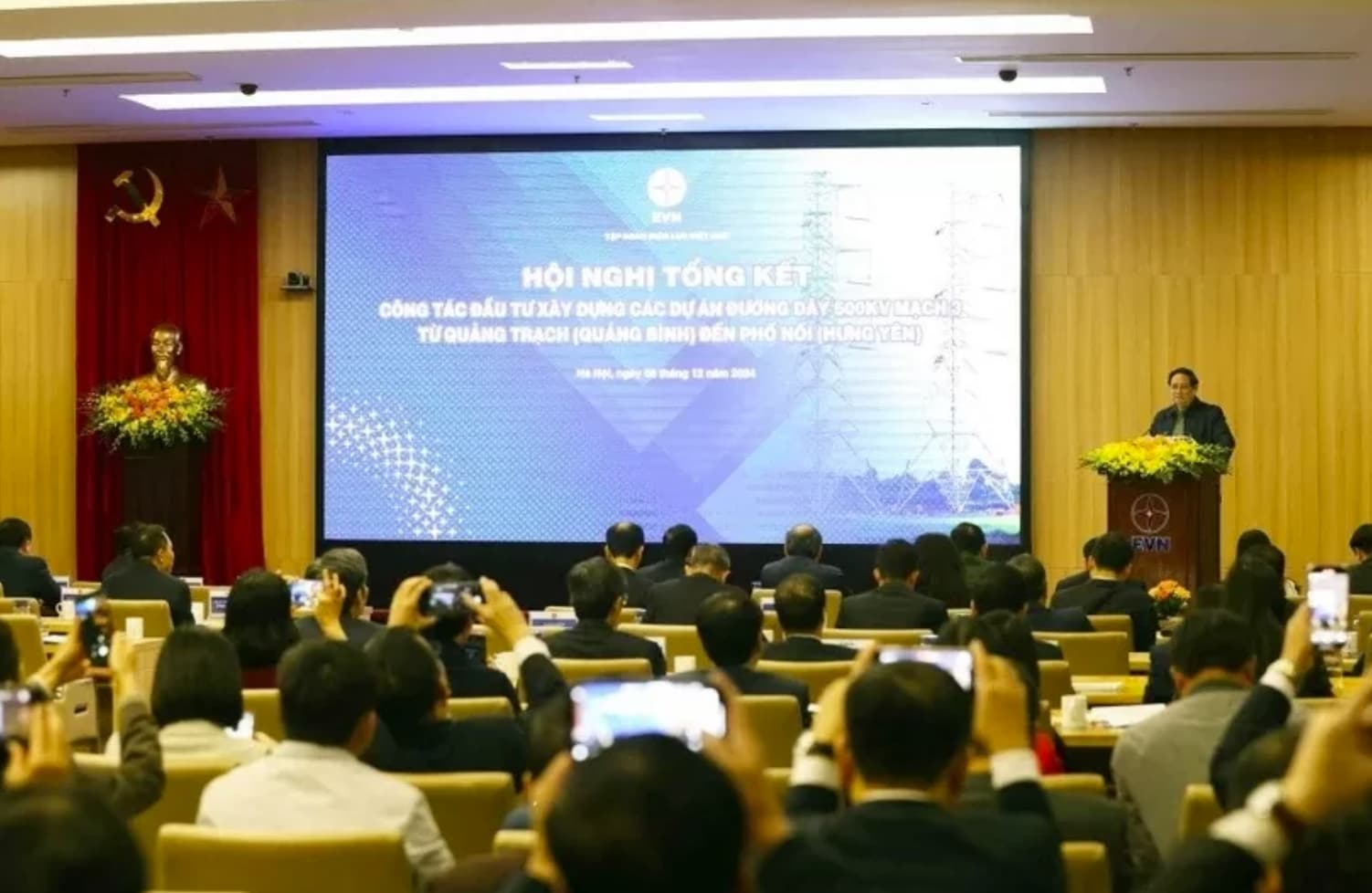 PM Pham Minh Chinh calls for transformative energy projects