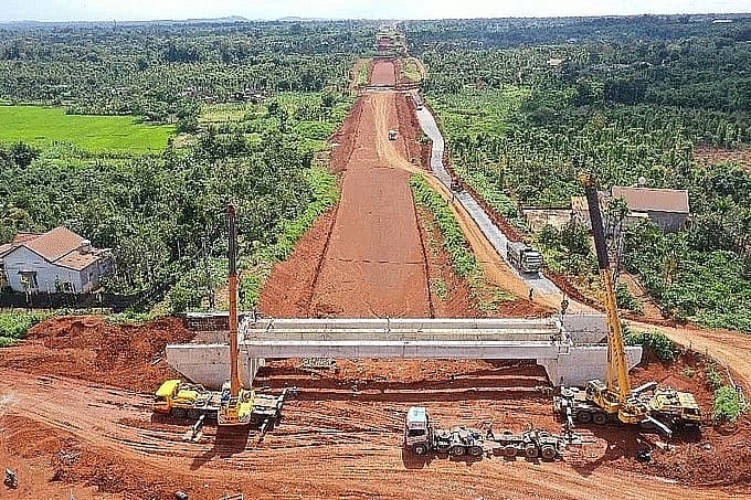 Accelerating public investment in national key transportation projects
