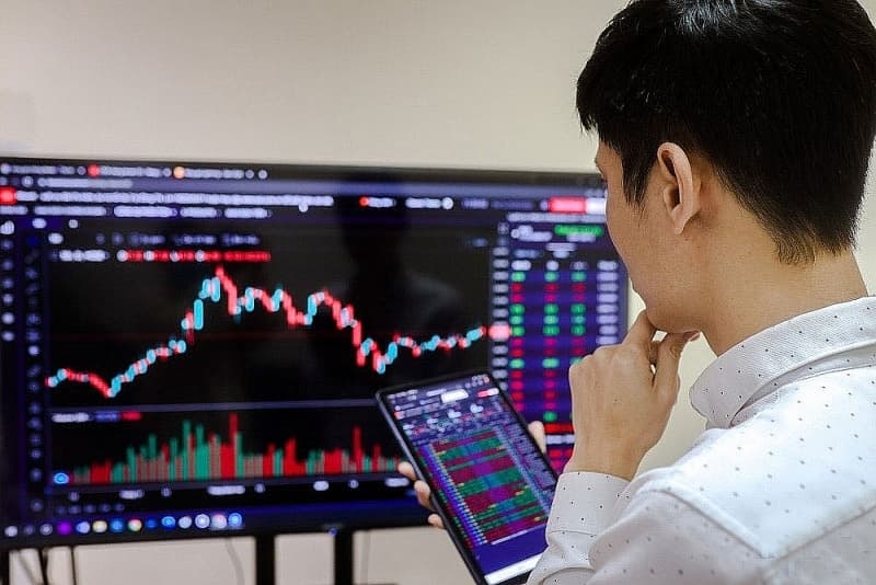 Ensuring financial capacity of bonds issuers