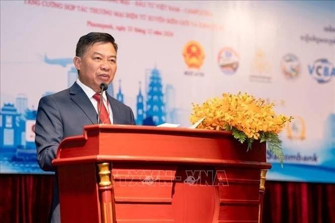 Vietnam-Cambodia Trade and Investment Forum to promote digital economy cooperation