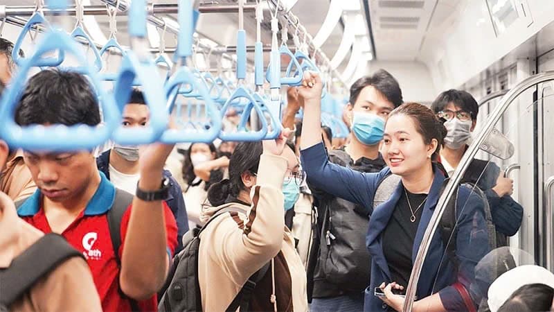 Expanding public transportation spaces