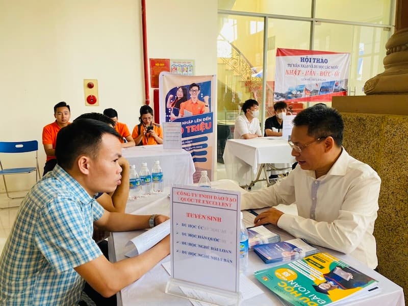 Nearly 13,800 new jobs created in Hanoi in January