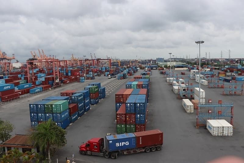 Exports witness a rise of US$1 billion in the first 15 days of 2025