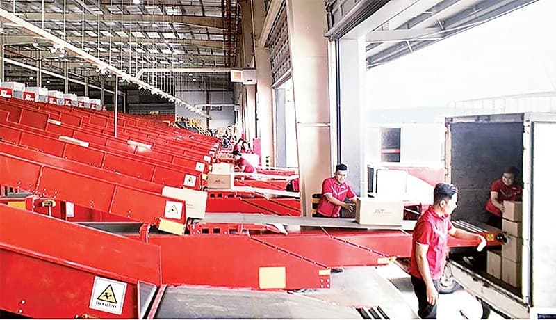 Making Hanoi the logistics centre of the country