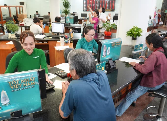 Banks enjoying high profits yet lending rates remain high