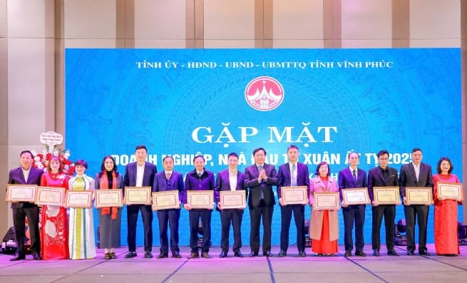 2025: Vinh Phuc Targets Budget Revenue of Over 32 Trillion VND