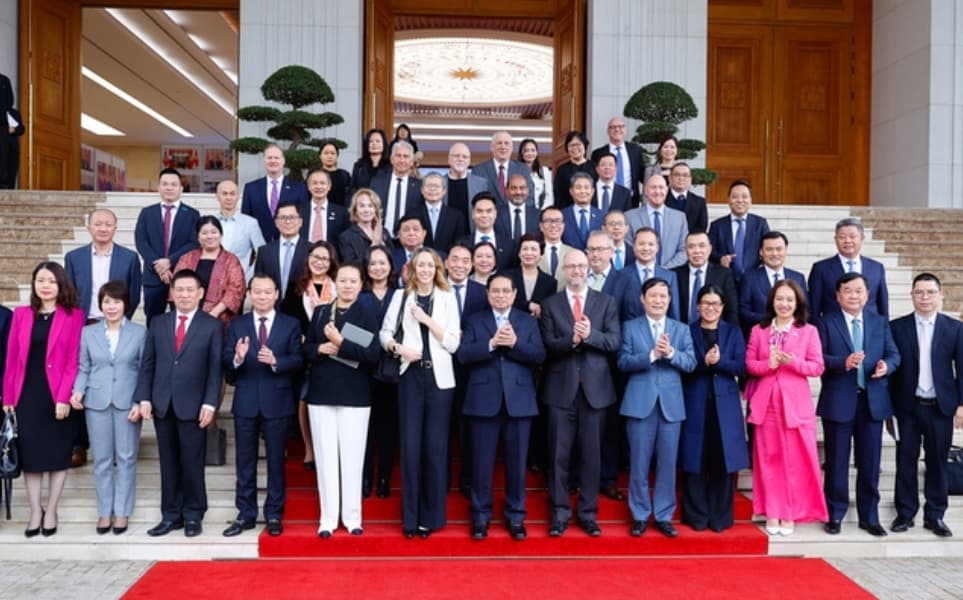 Prime Minister calls on U.S. enterprises to regard Viet Nam as long-term investment base