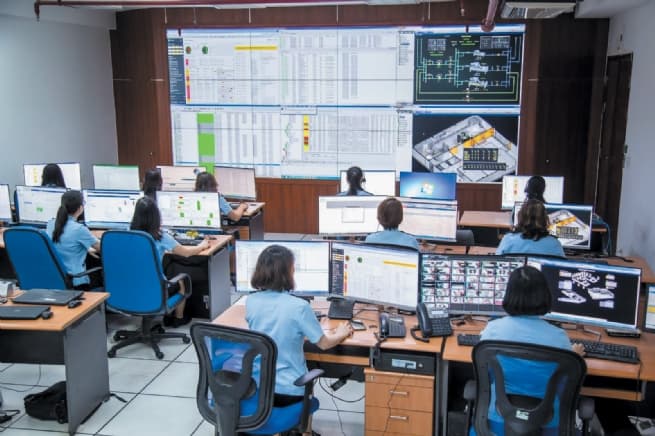 Customs Adopts New Organizational Model