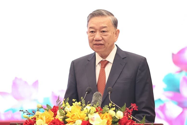 Party chief highlights development of private economic sector as lever for building prosperous Vietnam