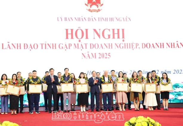 Hung Yen meets businesses and entrepreneurs in early spring