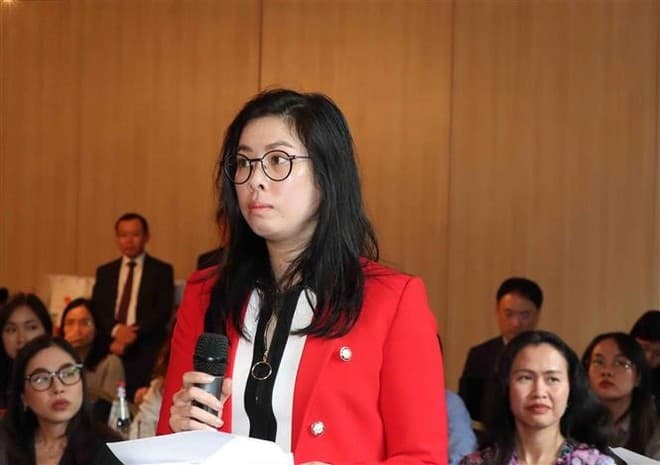 Vietnamese intellectuals in Luxembourg share experience in building int’l financial centre