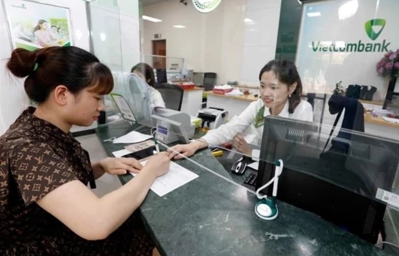 Banks ramps up share payouts to meet Basel III