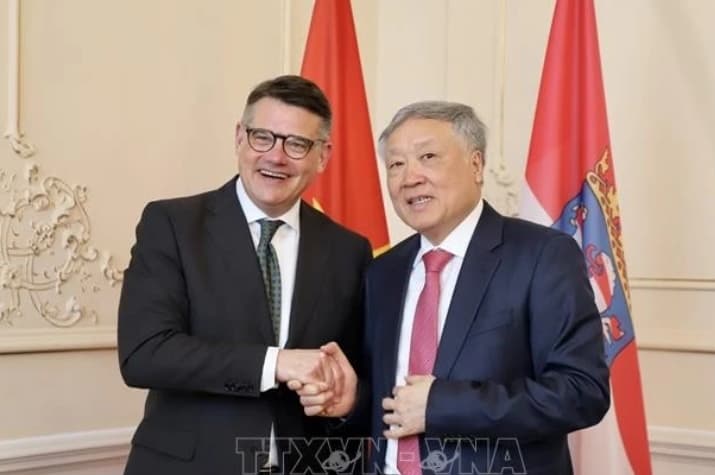 Germany’s State of Hessen ready to support Vietnam in building int’l finance centres