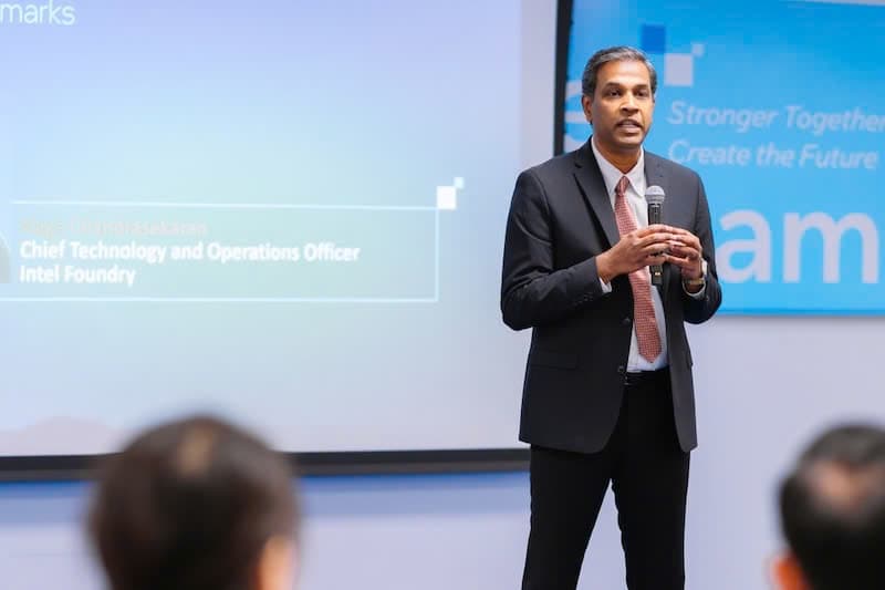 Intel expands chip supply chain in Vietnam
