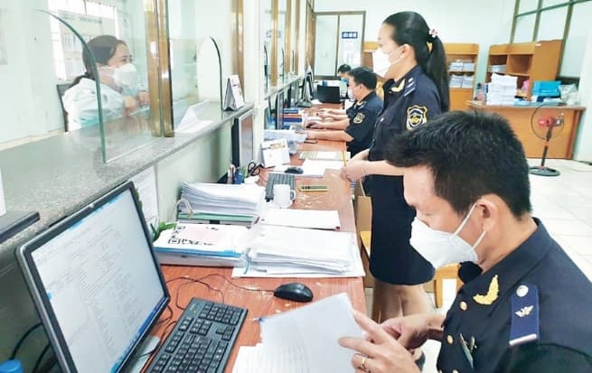 Customs Sector Helps Businesses Weather Tough Times