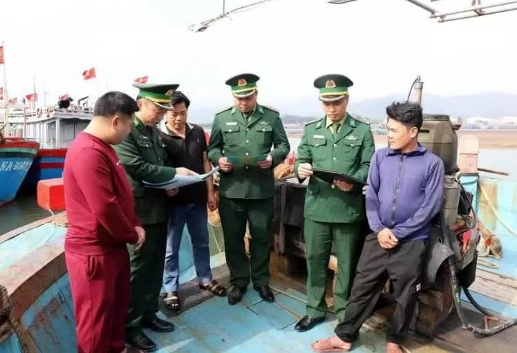 Nghe An central province enhances the fight against illegal fishing