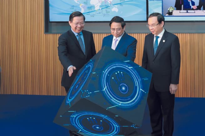 Ho chi minh city Prioritizing Investment Attraction and Business Growth