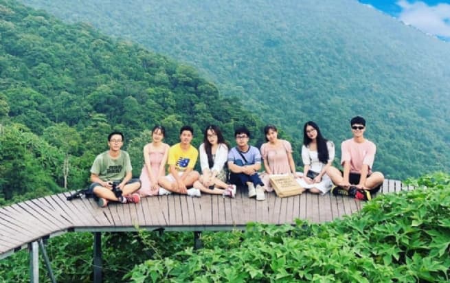 Tens of Thousands of Tourists visit Tam Dao During the Holidays