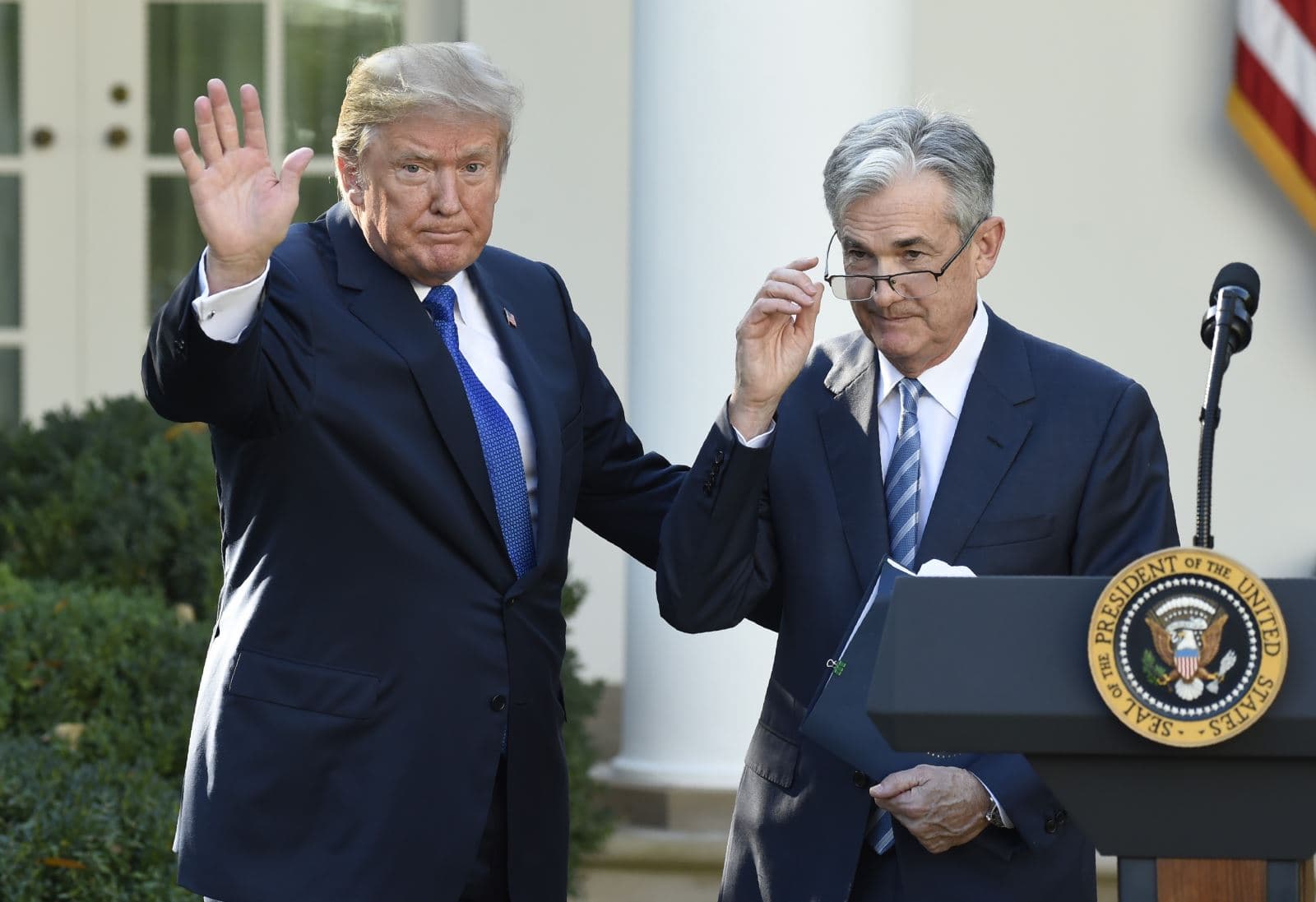 How the FED copes with political pressure