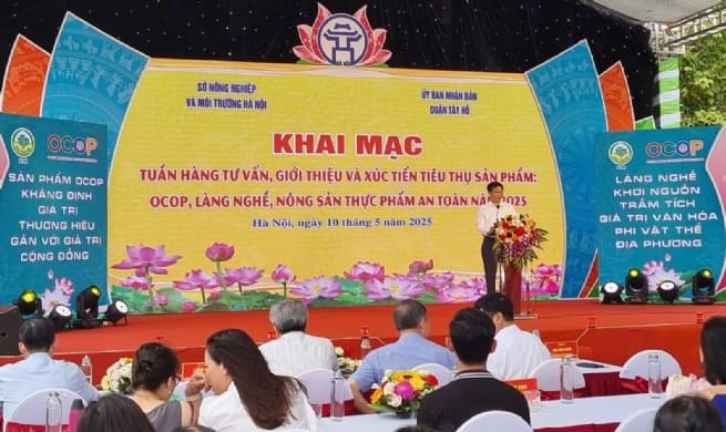 Week Promotes the Consumption of Agricultural and OCOP Products in Ha Noi