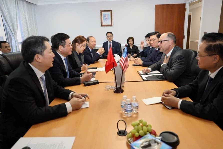 Excelerate see Vietnam as a gateway to ASEAN's LNG market