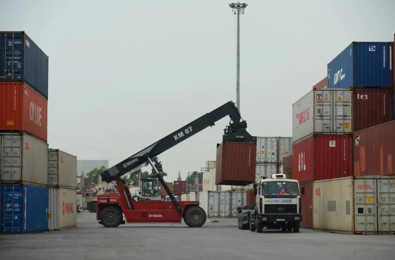 Cut tariffs and import more from the US as "Trump card"