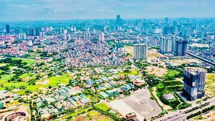 Viet Nam sees improvement in property investment in early 2025