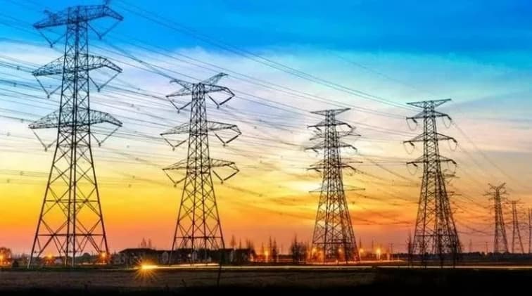 Prime Minister demands ensuring power supply during peak months