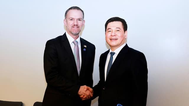 Viet Nam, U.S. hold negotiation session on reciprocal trade agreement in Paris