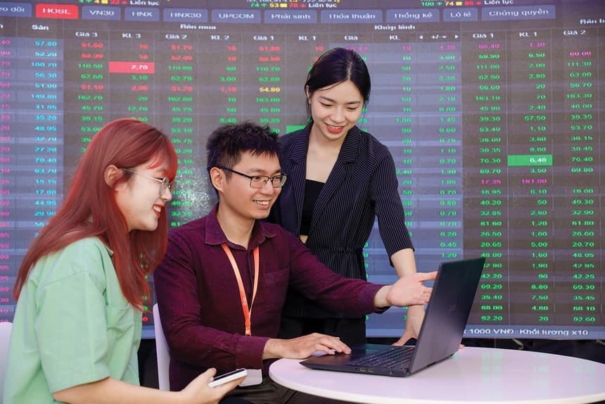 Identifying key drivers for VN-Index in second half of 2025