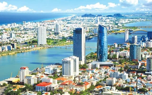 Vietnam Sets up First Free Trade Zone