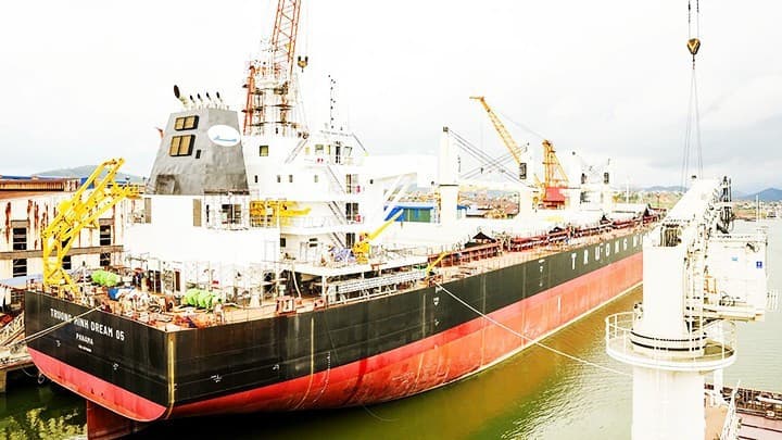Viet Nam’s shipbuilding industry sets sail once more