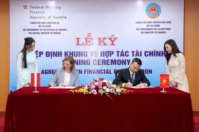 Viet Nam, Austria sign €150 million financial cooperation agreement