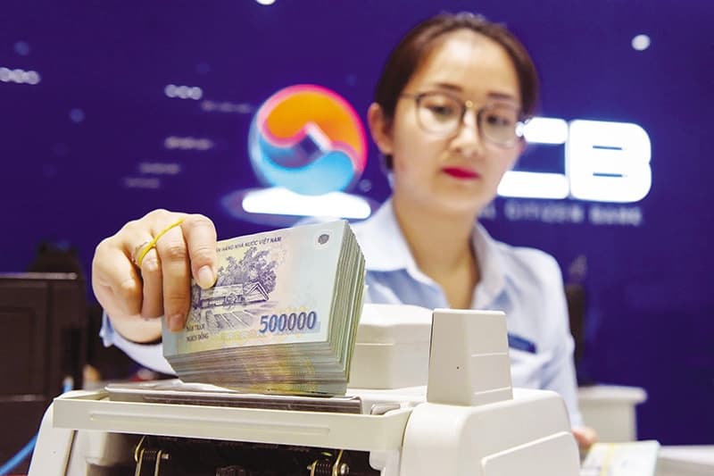 Low interest rates hold steady as banks brace for lending peak