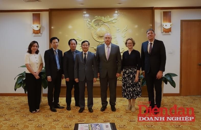 BUILDING A SOLID BRIDGE FOR VIETNAM–LITHUANIA BUSINESS COOPERATION