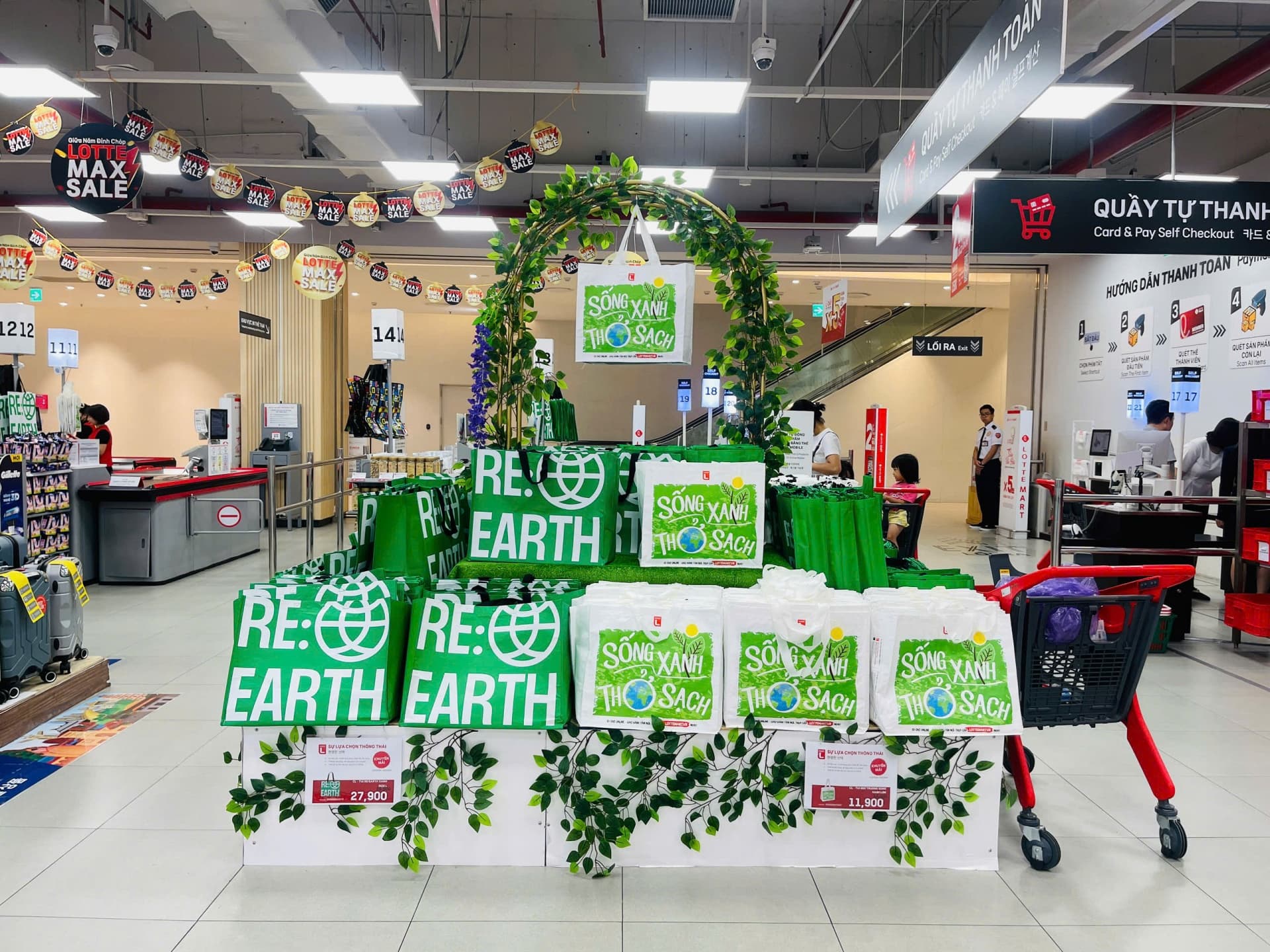 Vietnam launches “No Plastic Bag Day” campaign